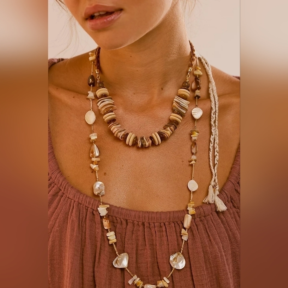 NWT Free People Isabella Choker Shell Necklace Neutral Tan Brown
